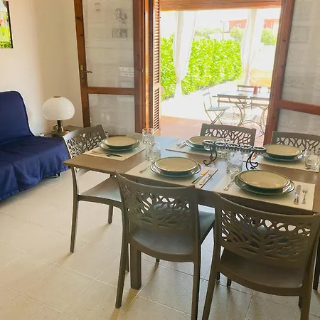 בית נופש Casa Serena סאן תאודורו